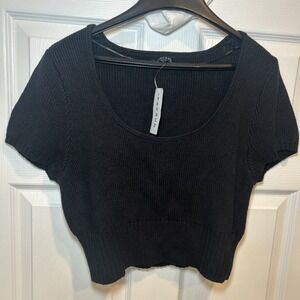 NWT Kendal & Kylie cropped black Short Sleeve Robbed Knit sweater Top Size Large